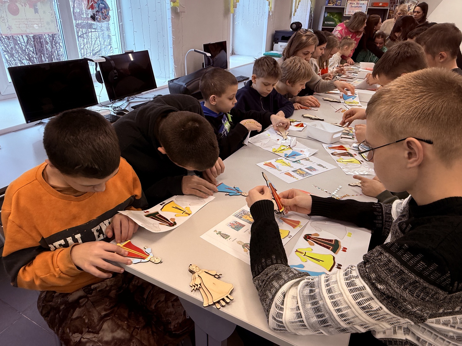 «Разрез Тайлепский» провел предновогодний мастер-класс для детей с ограниченными возможностями здоровья